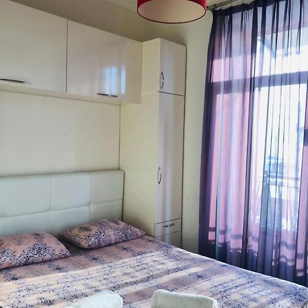 Apartment On Bagramyan Street L010 Yerevan Bagian luar foto